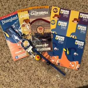 Pixar Fest Straw Pixar Luxo ball with map bundle